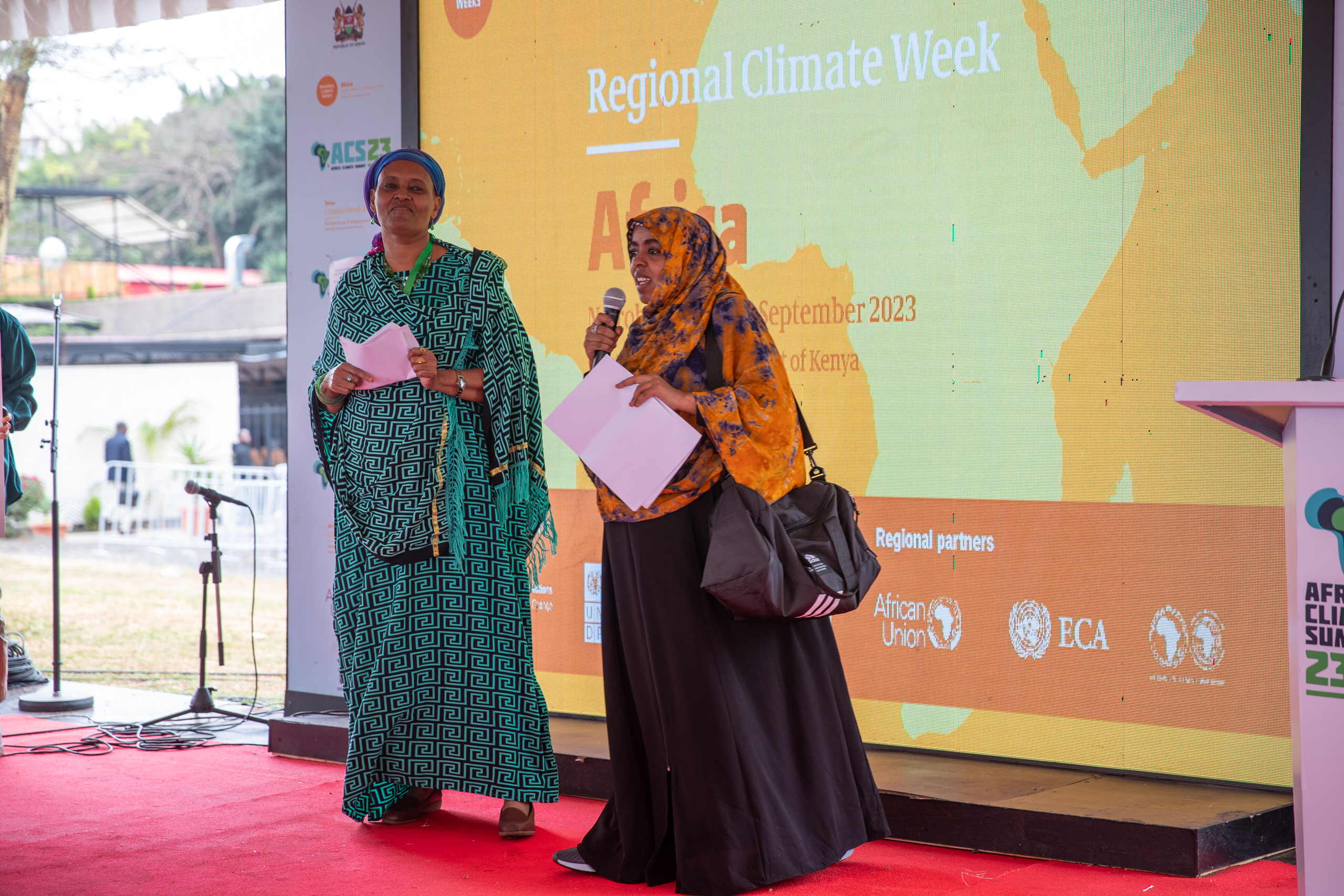 Shoba Liban acting out skit with Tahira Mohamed (ILRI/Kristen Tam)