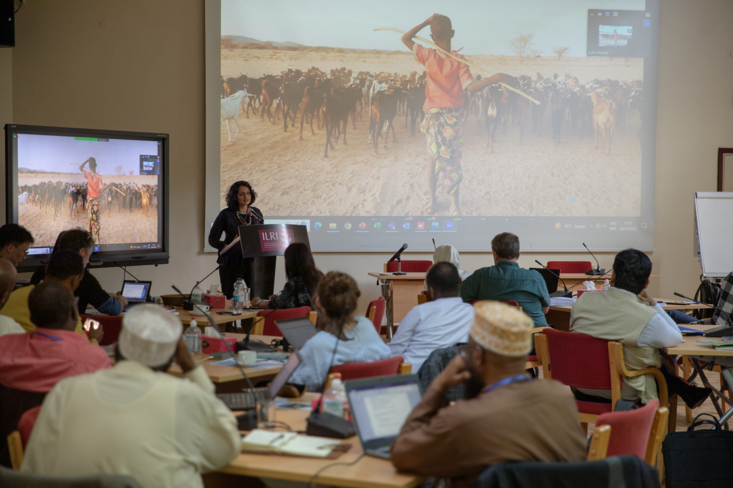 Natasha Maru presents on pastoralism and mobility (Roopa Gogineni/PASTRES)