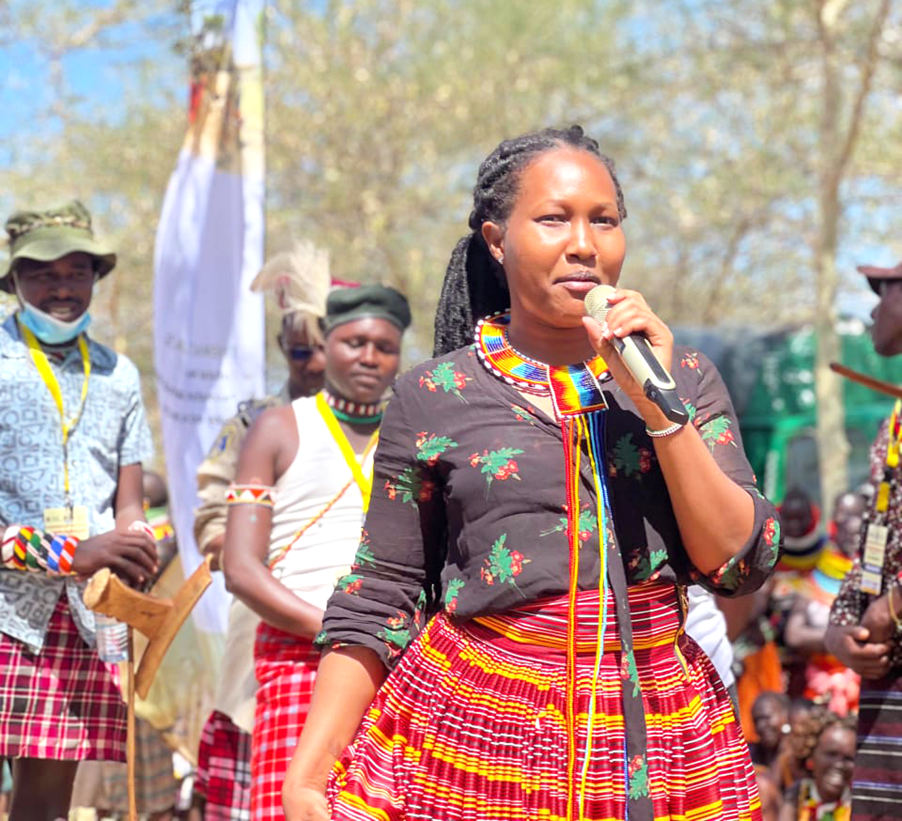 Discussions at the Kobebe dam youth gathering (photo credit: African Youth Pastoralist Initiative/Jacob Lekaitogo).