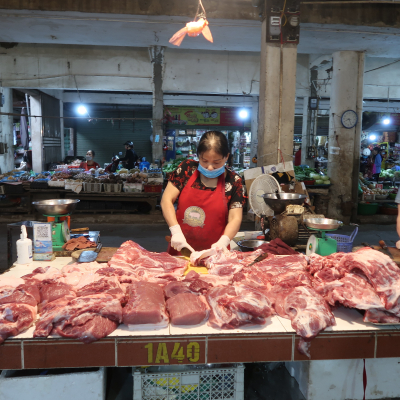 A pork retailer in Thai Nguyen Province