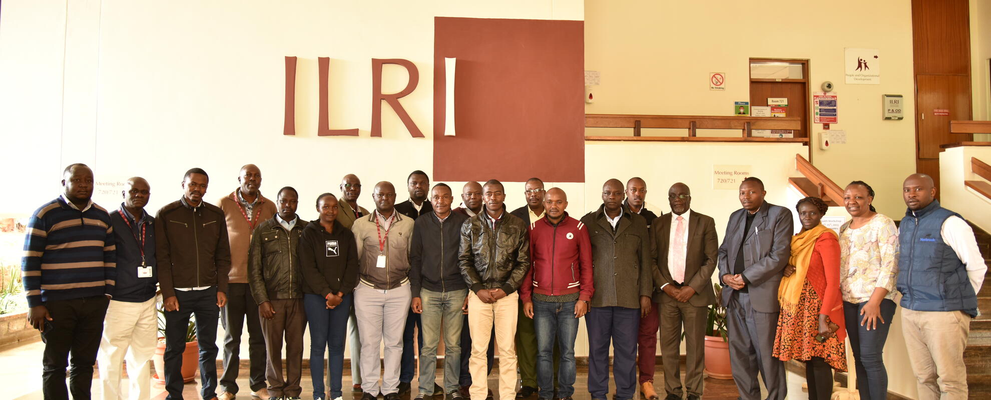 Group photo at the stakeholders' consultation, 'Exploring opportunities for improving uptake of integrated herd health plans by smallholder dairy farmers in Kenya,' for SAPLING Kenya (ILRI / Madeline Wong).